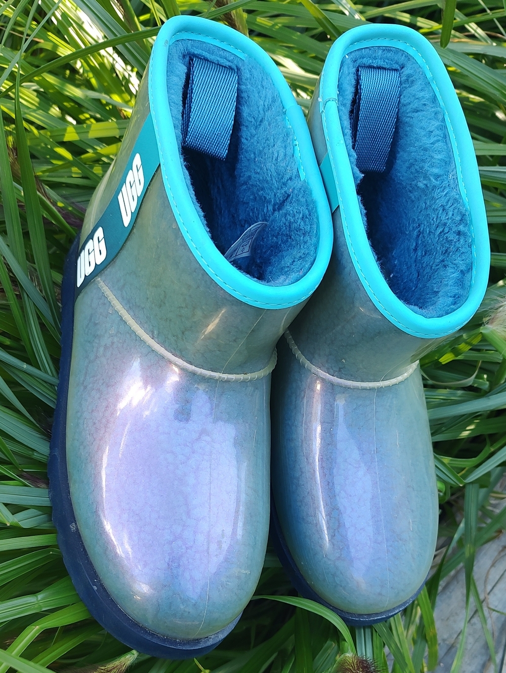 UGG Teal Iridescent Shearling-Lined Boots Size 6